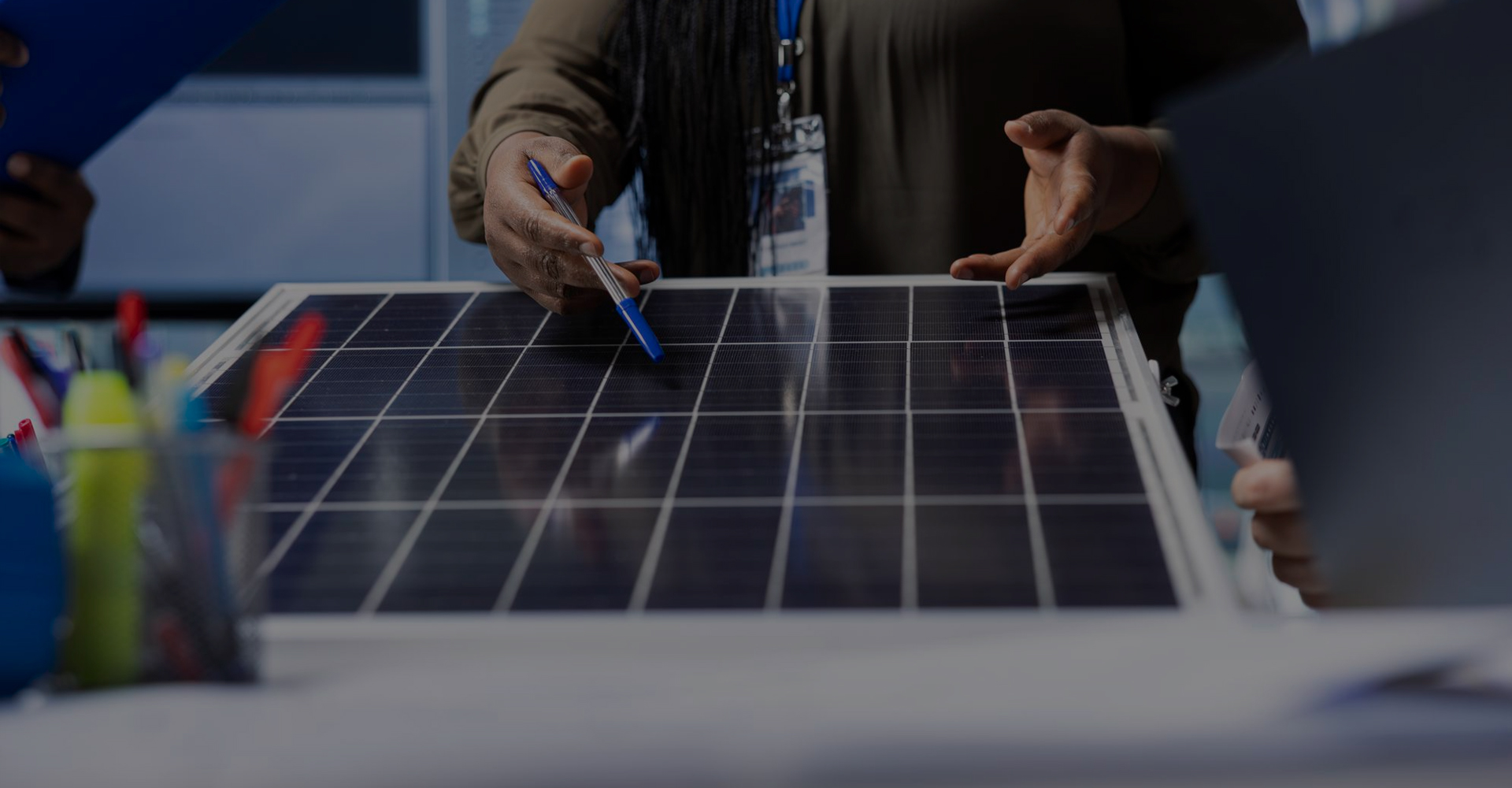 How to maintain a solar panel - IPC Technology